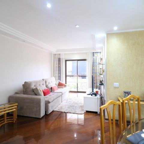 Apartamento à venda com 107m², 3 quartos e 2 vagas Apartamento à venda com 107m², 3 quartos e 2 vagasSala