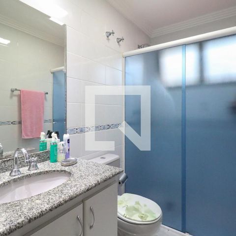 Apartamento à venda com 107m², 3 quartos e 2 vagas Apartamento à venda com 107m², 3 quartos e 2 vagasBanheiro da Suíte