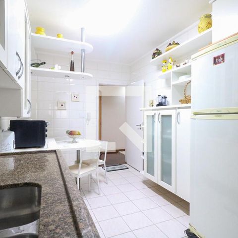 Apartamento à venda com 107m², 3 quartos e 2 vagas Apartamento à venda com 107m², 3 quartos e 2 vagasCozinha