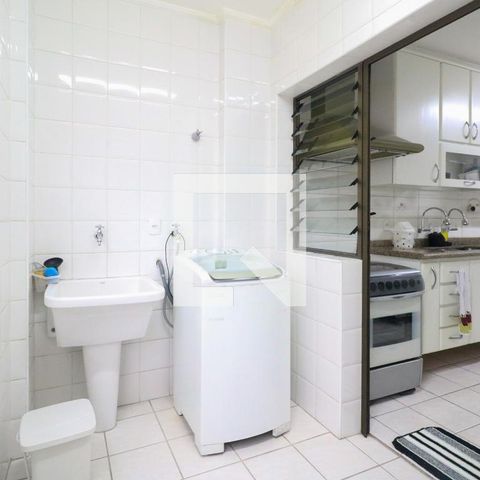 Apartamento à venda com 107m², 3 quartos e 2 vagas Apartamento à venda com 107m², 3 quartos e 2 vagasÁrea de Serviço