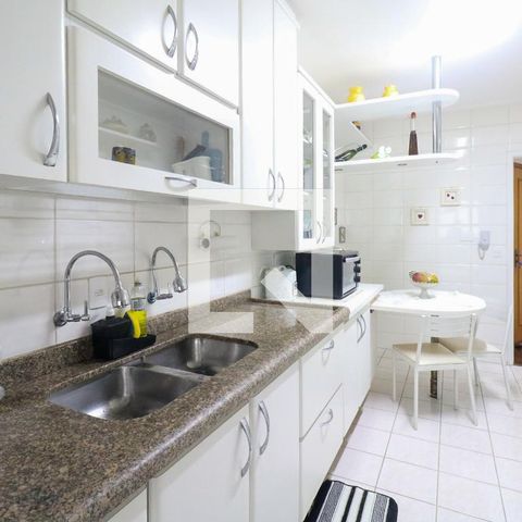 Apartamento à venda com 107m², 3 quartos e 2 vagas Apartamento à venda com 107m², 3 quartos e 2 vagasCozinha