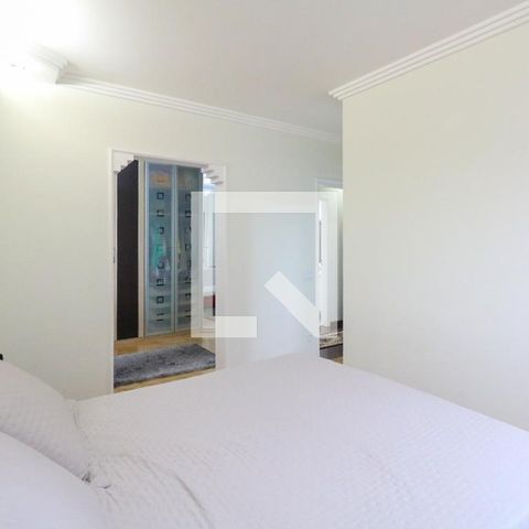 Apartamento à venda com 107m², 3 quartos e 2 vagas Apartamento à venda com 107m², 3 quartos e 2 vagasSuíte