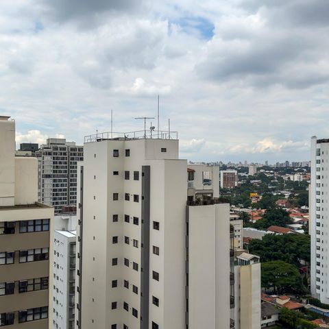 Apartamento à venda com 47m², 1 quarto e 1 vagaVista