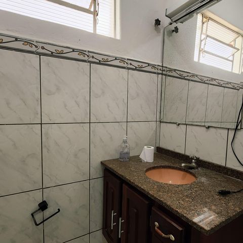 Casa à venda com 125m², 4 quartos e 2 vagasBanheiro da Suíte