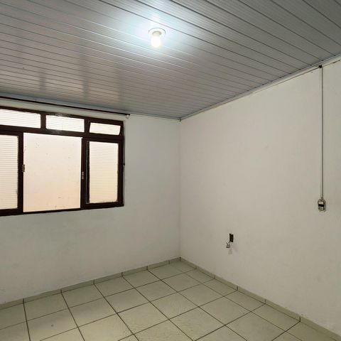Casa à venda com 125m², 4 quartos e 2 vagasSala/Cozinha