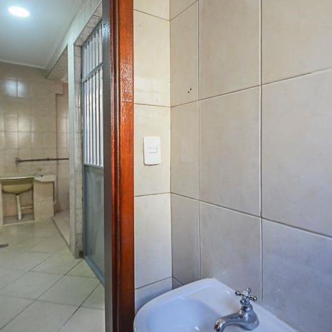 Casa à venda com 328m², 3 quartos e 6 vagasLavabo