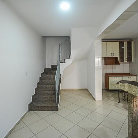 Casa à venda com 328m², 3 quartos e 6 vagasCopa
