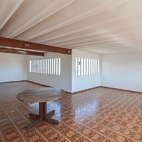 Casa à venda com 328m², 3 quartos e 6 vagasChurrasqueira