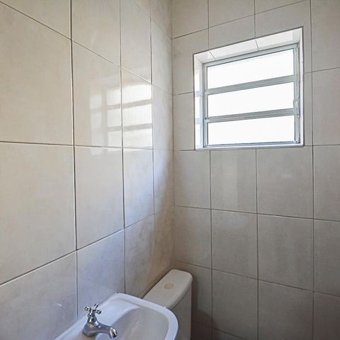 Casa à venda com 328m², 3 quartos e 6 vagasLavabo