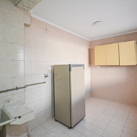 Casa à venda com 328m², 3 quartos e 6 vagasÁrea de Serviço