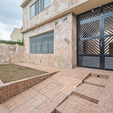 Casa à venda com 328m², 3 quartos e 6 vagasHall de entrada