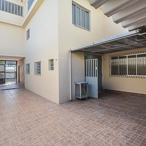 Casa à venda com 328m², 3 quartos e 6 vagasGaragem