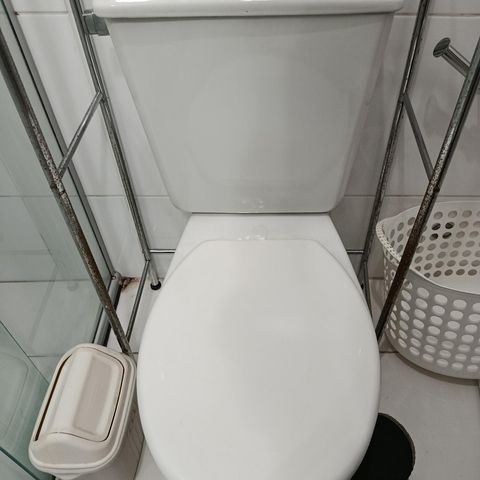 Studio para alugar com 30m², 1 quarto e 1 vaga Studio para alugar com 30m², 1 quarto e 1 vagaBanheiro