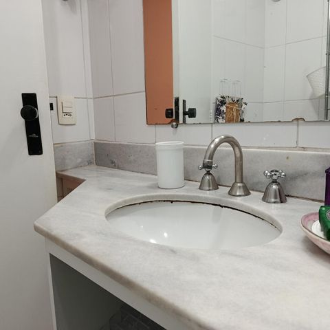 Studio para alugar com 30m², 1 quarto e 1 vaga Studio para alugar com 30m², 1 quarto e 1 vagaBanheiro