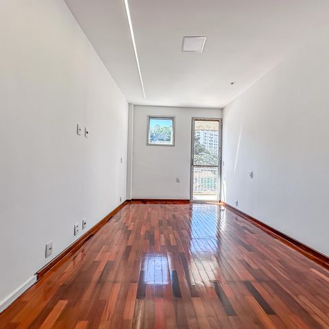 Apartamento à venda com 80m², 3 quartos e 2 vagasSuíte 1