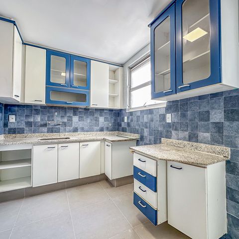 Apartamento à venda com 80m², 3 quartos e 2 vagasCozinha