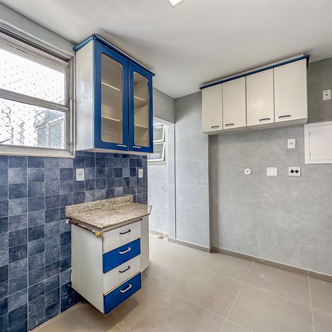 Apartamento à venda com 80m², 3 quartos e 2 vagasCozinha