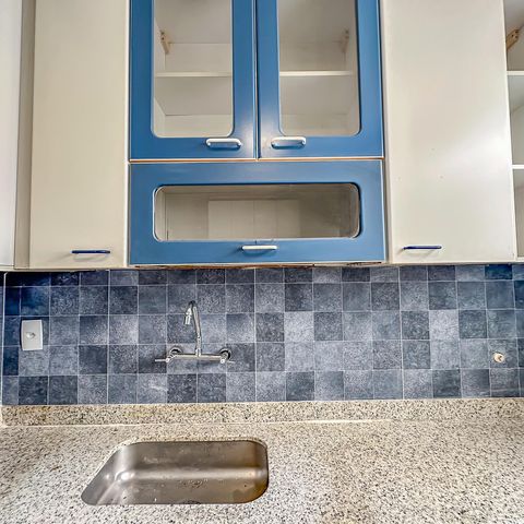 Apartamento à venda com 80m², 3 quartos e 2 vagasCozinha