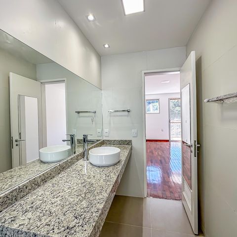 Apartamento à venda com 80m², 3 quartos e 2 vagasBanheiro da Suíte 1