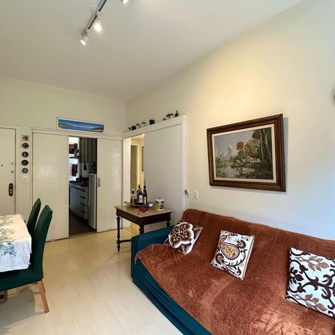 Apartamento para alugar com 75m², 2 quartos e 1 vagaSala