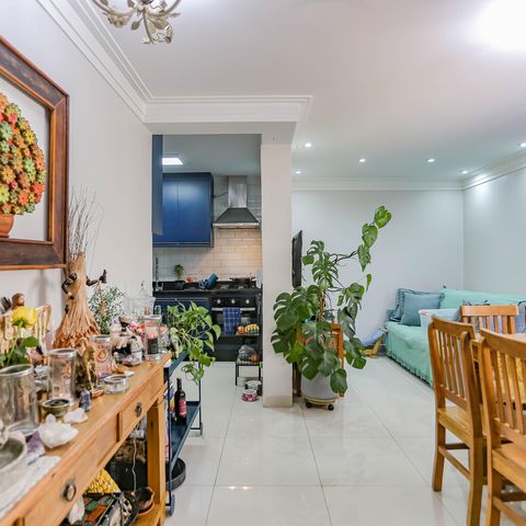 Casa de condomínio à venda com 167m², 3 quartos e 1 vaga Casa de condomínio à venda com 167m², 3 quartos e 1 vagaSala