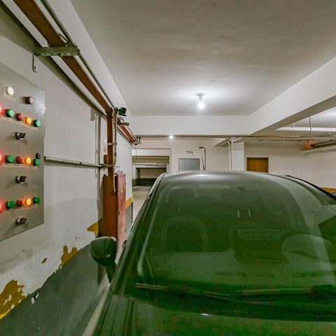 Casa de condomínio à venda com 167m², 3 quartos e 1 vaga Casa de condomínio à venda com 167m², 3 quartos e 1 vagaGaragem