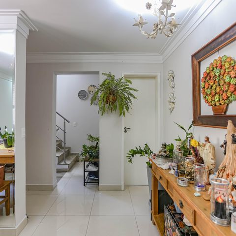 Casa de condomínio à venda com 167m², 3 quartos e 1 vaga Casa de condomínio à venda com 167m², 3 quartos e 1 vagaSala