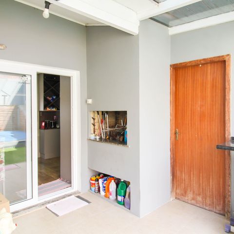 Casa à venda com 192m², 3 quartos e 3 vagasÁrea externa