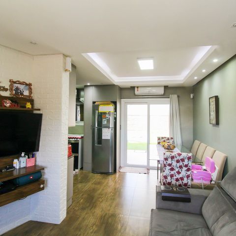 Casa à venda com 192m², 3 quartos e 3 vagasSala