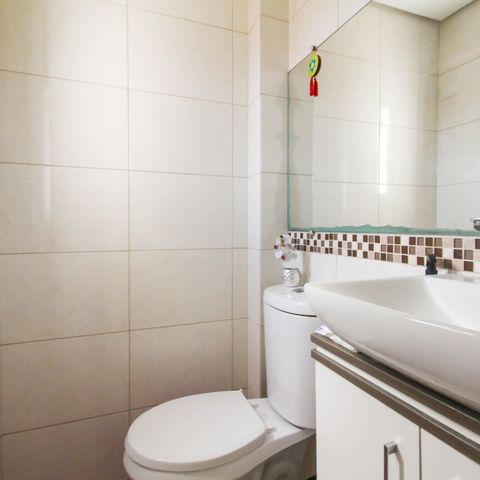 Casa à venda com 192m², 3 quartos e 3 vagasLavabo