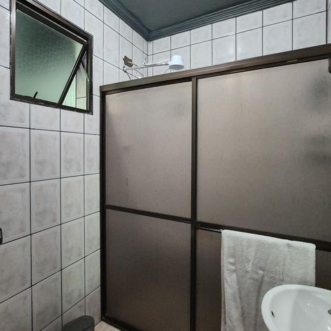 Casa para alugar com 376m², 4 quartos e 1 vagaCasa 2 - Banheiro da Suíte