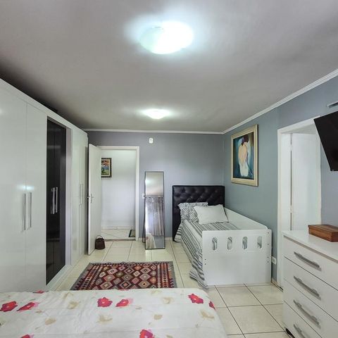 Casa para alugar com 376m², 4 quartos e 1 vagaSuíte 1
