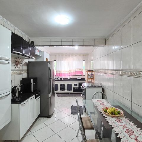Casa para alugar com 376m², 4 quartos e 1 vagaCozinha