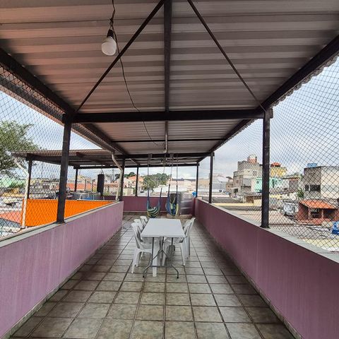 Casa para alugar com 376m², 4 quartos e 1 vagaCasa 2 - Área de serviço