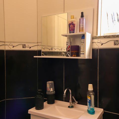 Apartamento à venda com 70m², 2 quartos e sem vagaBanheiro