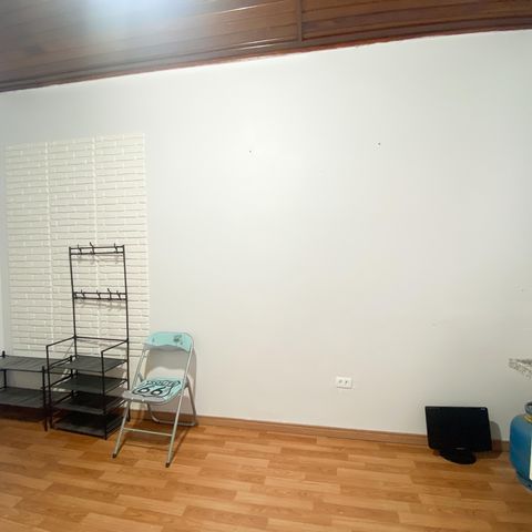 Casa para alugar com 300m², 1 quarto e 1 vaga Casa para alugar com 300m², 1 quarto e 1 vagaStudio