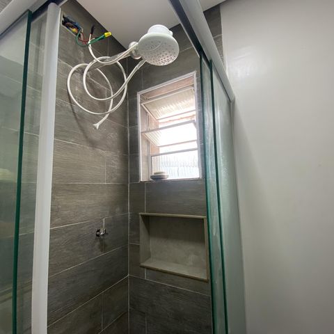 Casa para alugar com 300m², 1 quarto e 1 vaga Casa para alugar com 300m², 1 quarto e 1 vagaBanheiro Social