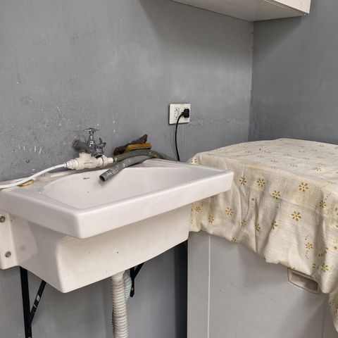 Casa para alugar com 300m², 1 quarto e 1 vaga Casa para alugar com 300m², 1 quarto e 1 vagaLavanderia