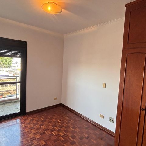 Apartamento à venda com 140m², 3 quartos e 2 vagasQuarto 2