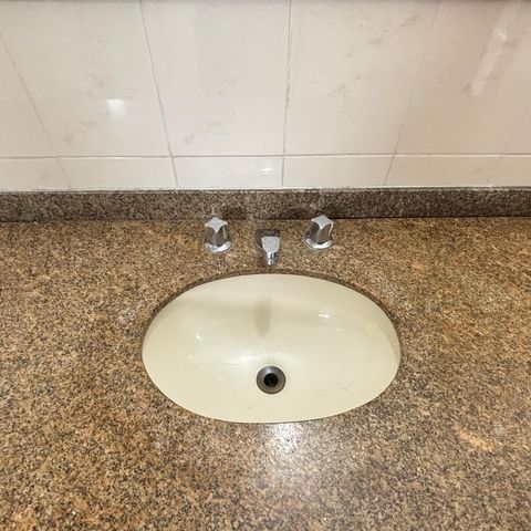 Apartamento à venda com 140m², 3 quartos e 2 vagasBanheiro da Suíte