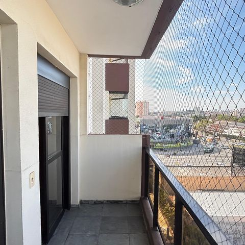 Apartamento à venda com 140m², 3 quartos e 2 vagasQuarto 1 Varanda
