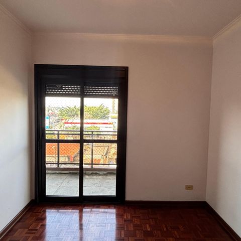 Apartamento à venda com 140m², 3 quartos e 2 vagasQuarto 2