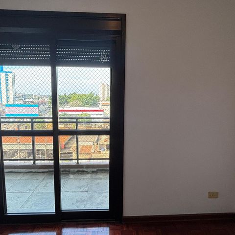 Apartamento à venda com 140m², 3 quartos e 2 vagasQuarto 2