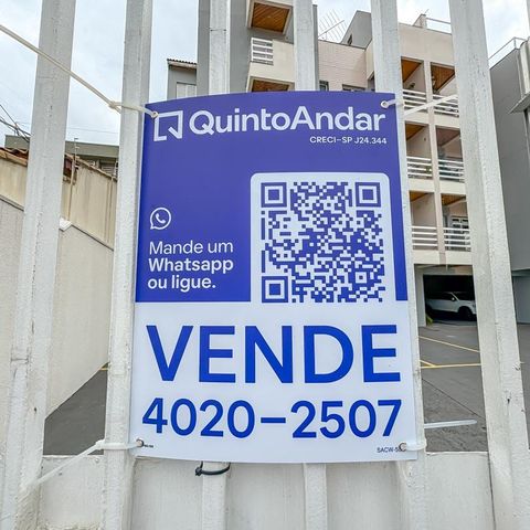 Apartamento à venda com 220m², 3 quartos e 4 vagasPlaquinha
