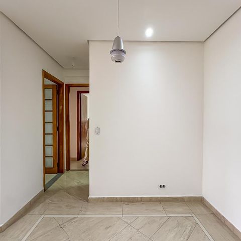 Apartamento à venda com 220m², 3 quartos e 4 vagasHall
