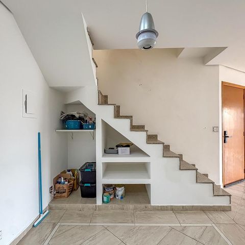 Apartamento à venda com 220m², 3 quartos e 4 vagasHall