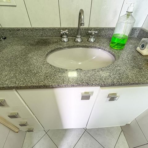 Apartamento à venda com 220m², 3 quartos e 4 vagasSuíte Banheiro