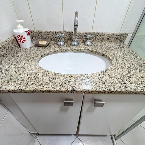 Apartamento à venda com 220m², 3 quartos e 4 vagasBanheiro Social