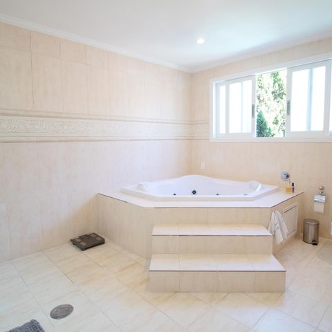 Casa à venda com 460m², 4 quartos e 3 vagas Casa à venda com 460m², 4 quartos e 3 vagasBanheiro do Quarto 3