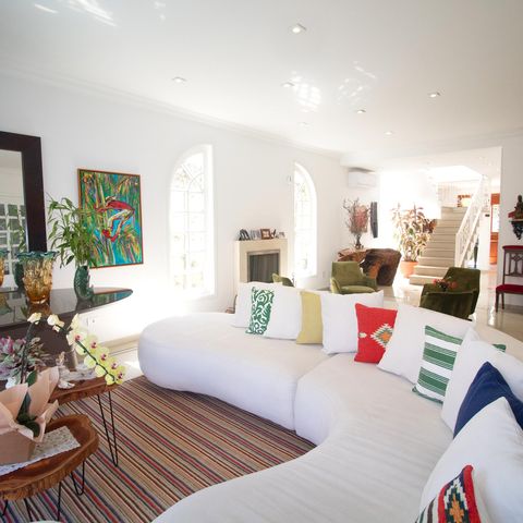Casa à venda com 460m², 4 quartos e 3 vagas Casa à venda com 460m², 4 quartos e 3 vagasSala